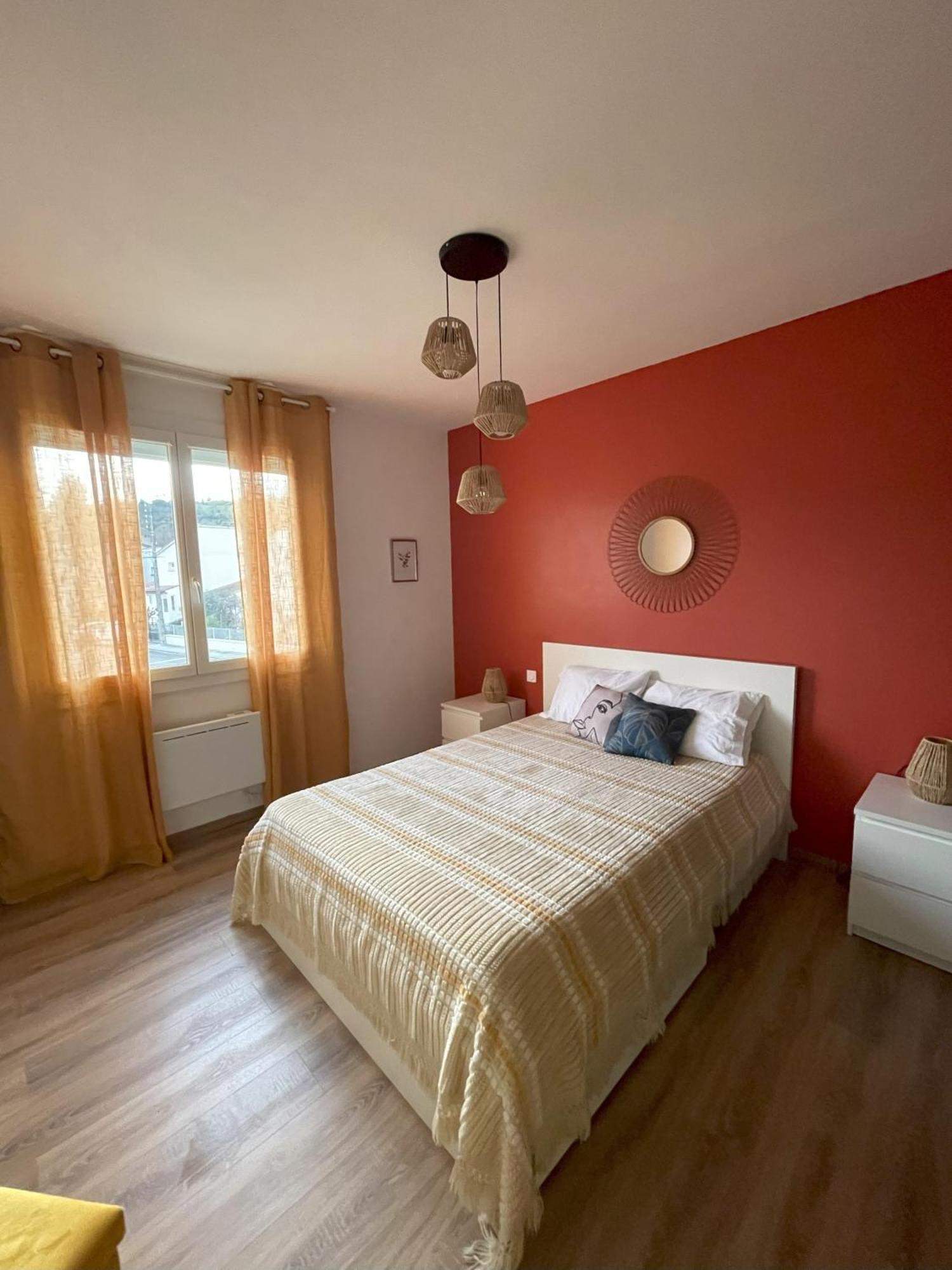 Charmante Maison Individuelle A 利慕 外观 照片